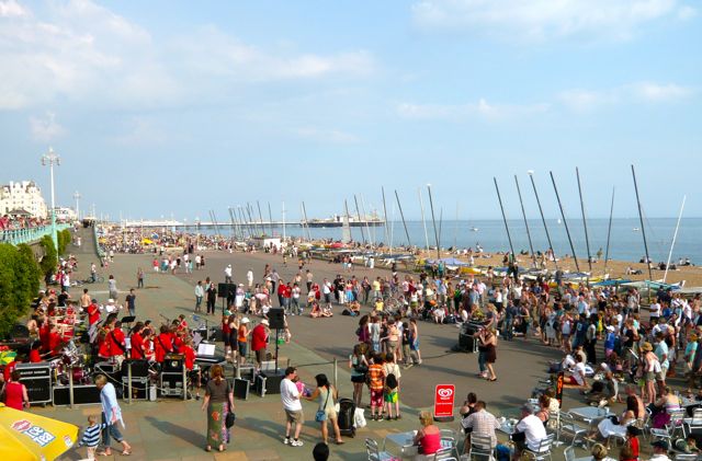 イギリスのミュージック&芸能情報