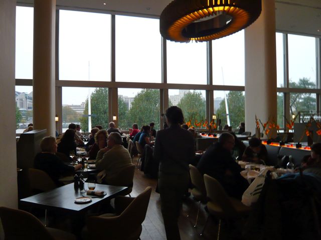 外食時のチップ@イギリス