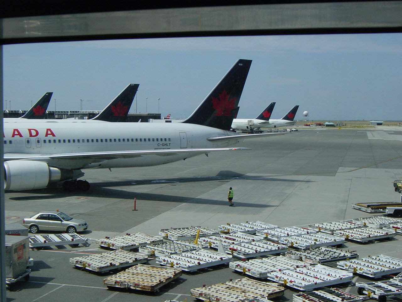 カナダー日本の航空券