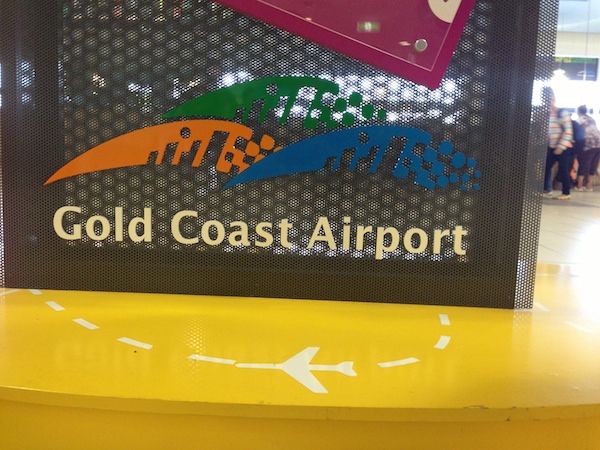 ゴールドコーストからの出国