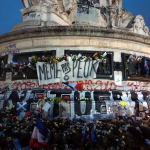 Meme pas peur!(怖くなんてない!)@フランス