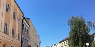 ヨーロッパを旅する(オーストリア編 ブラウナウ・アム・イン、ヴェルス)