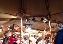 キャンドルが欠かせない、ノルウェーのクリスマス模様