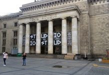 相手が外国人であろうと、ポーランドではポーランド語を話すのが常識