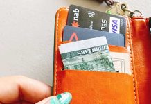 どうやって支払う?現金?カード?@オーストラリア