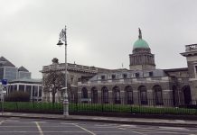 やっぱりアイルランド生活でも欠かせないのは「スマホ」