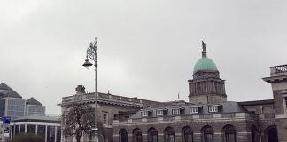 やっぱりアイルランド生活でも欠かせないのは「スマホ」