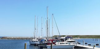 日焼け止め&夏カラーのメイクでデンマークライフを楽しもう