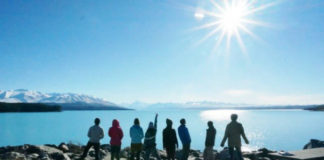 生きた言語を学ぶなら!早めに社会へ出よう|語学学校は友人作りと情報交換の場