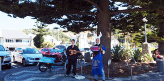 楽器が弾けて髪が切れれば最強?! 筆者が本気で考えた海外生活で活かせるスキル