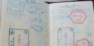 シャルルド・ド・ドゴール空港でフランス文化を満喫