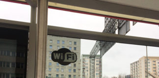 スマートフォンはWi-Fiだけ? 緊急連絡用としてのスマートフォンの役割