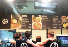 スロバキアのごん助らーめんでは、一緒にお店をもりあげてくれる日本人スタッフを募集!