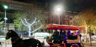 規制の下の、今年のクリスマス模様@アイルランド