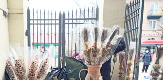 Verbaで飾る、リトアニアの伝統的なイースター模様