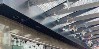 マイヤーのクリスマスウィンドウとサンタクロースの話